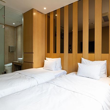 Hotel The Designers Hongdae Seoel Buitenkant foto