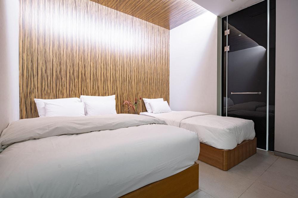 Hotel The Designers Hongdae Seoel Buitenkant foto