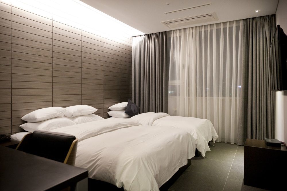 Hotel The Designers Hongdae Seoel Buitenkant foto